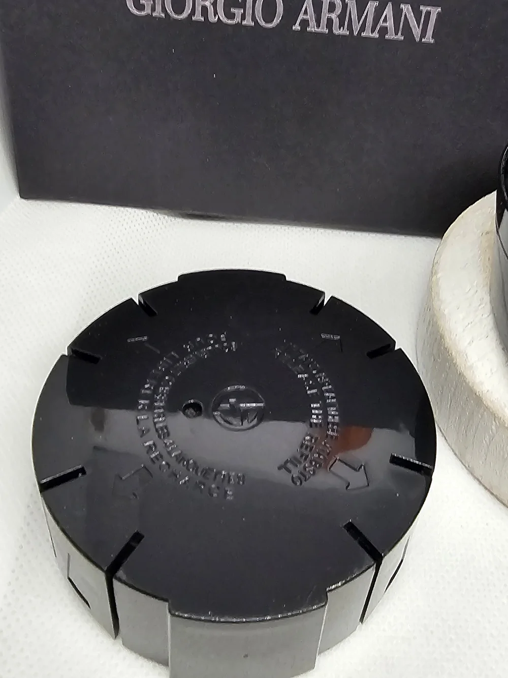 Giorgio Armani My Armani to Go Essence-in-Foundation Shade 3 With Box